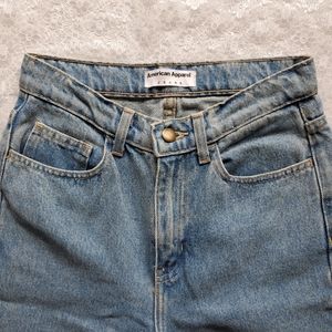 American Apparel light wash mom jeans | size 24